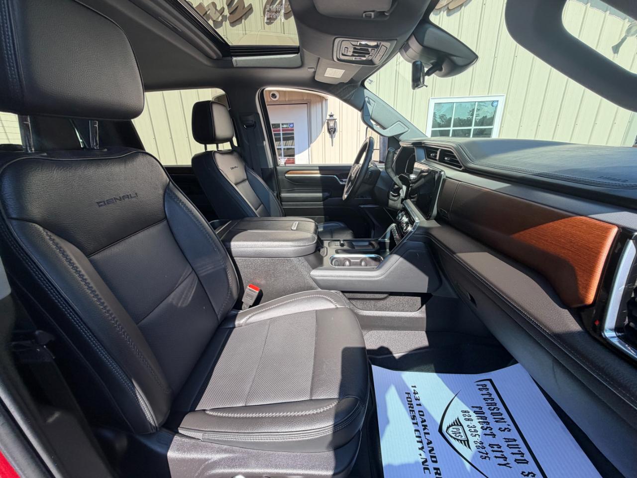 GMC Sierra 2500HD 4WD Crew Cab 159" Denali 2024