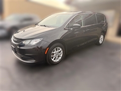 2020 Chrysler Voyager 