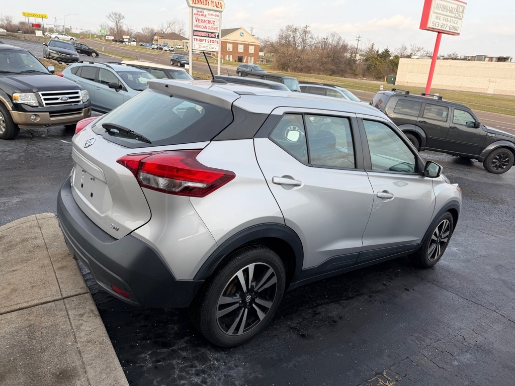 Nissan Kicks  2019