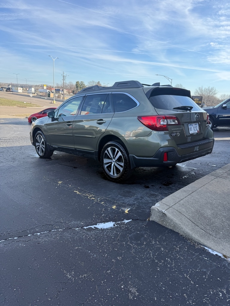 Subaru Outback  2018