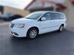 2015 Chrysler Town & Country 