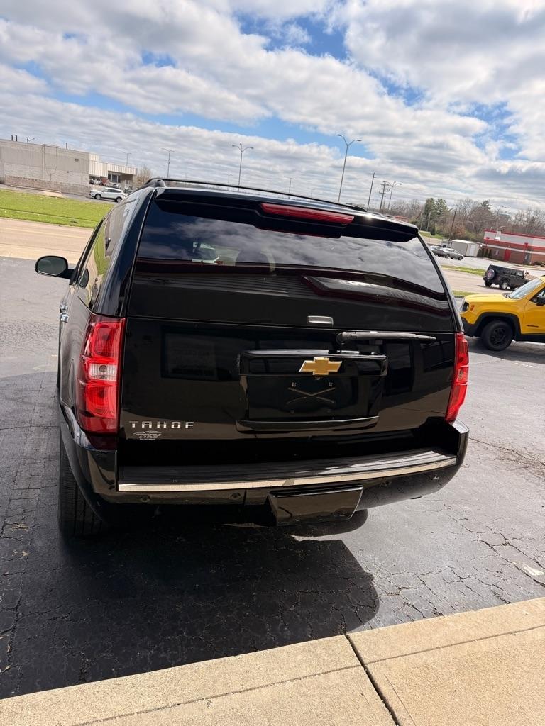 Chevrolet Tahoe  2013