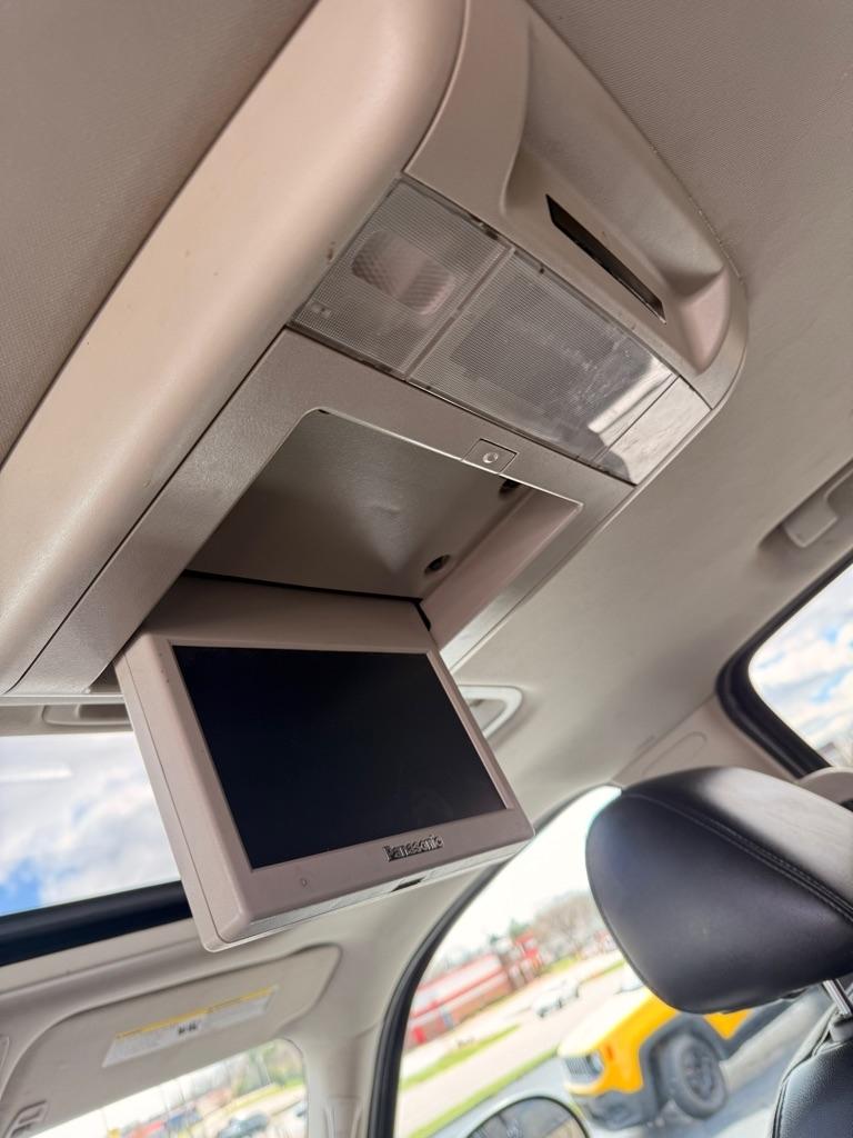 Chevrolet Tahoe  2013