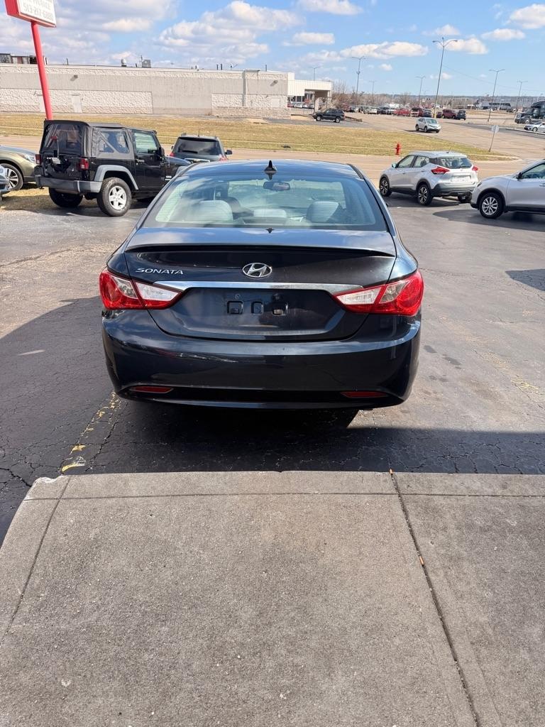 Hyundai Sonata  2013