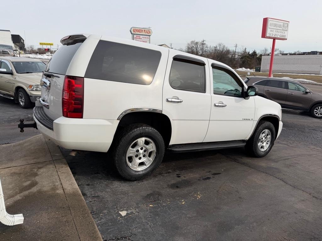 Chevrolet Tahoe  2010