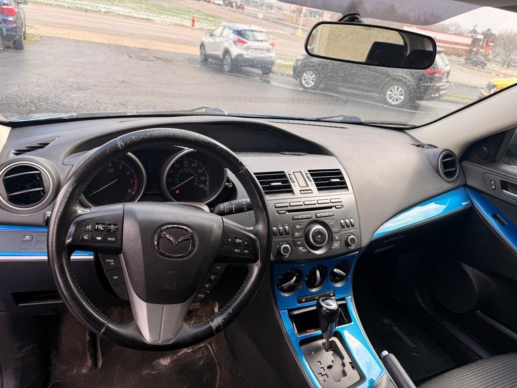 Mazda MAZDA3  2012