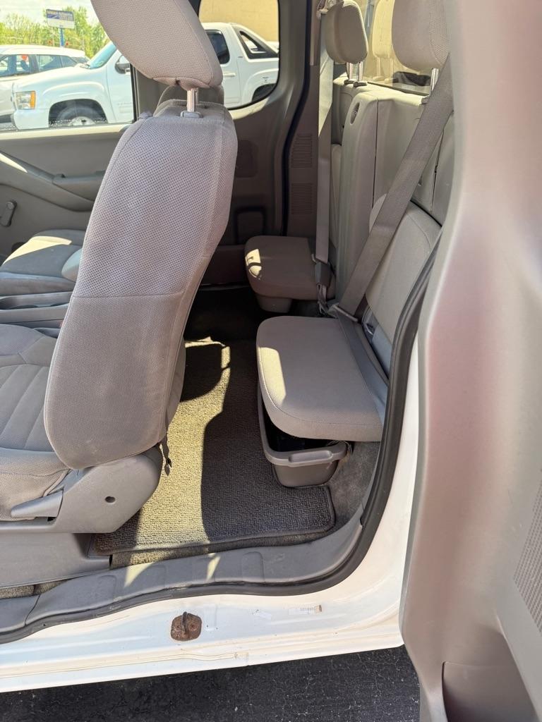 Nissan Frontier  2013