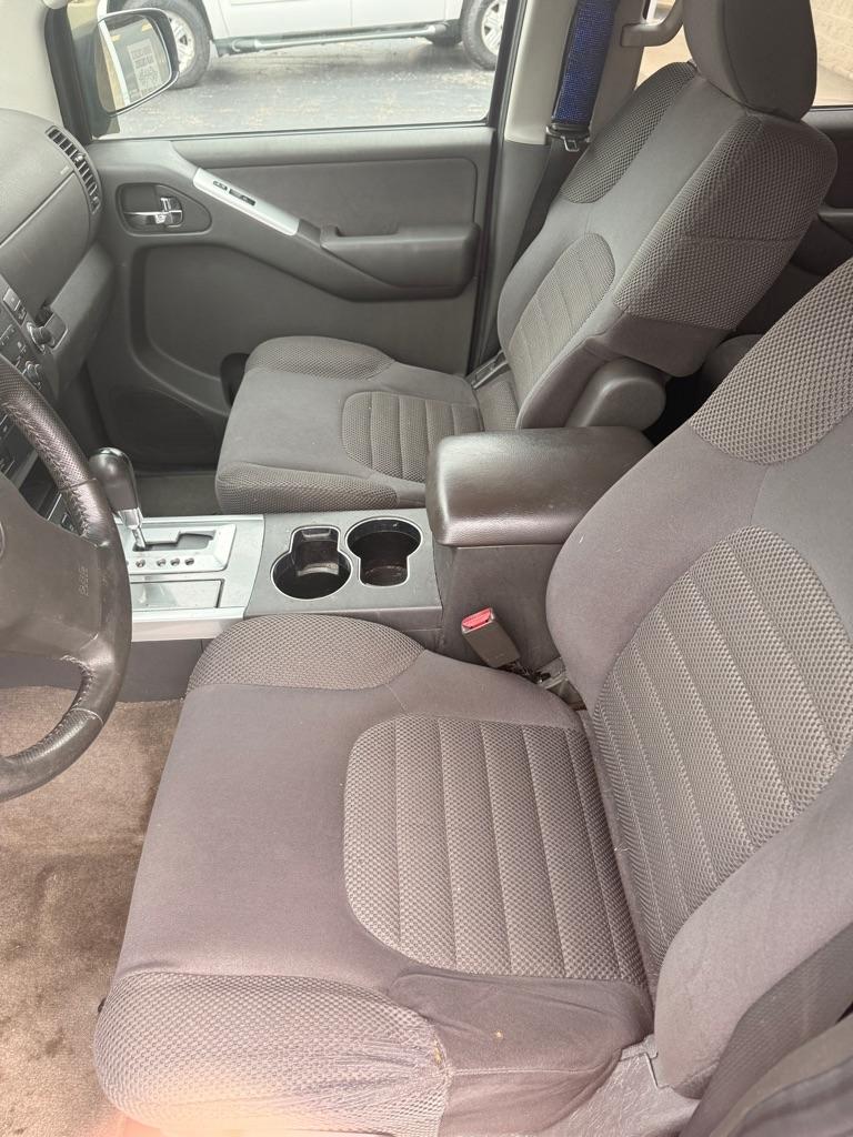 Nissan Pathfinder  2011