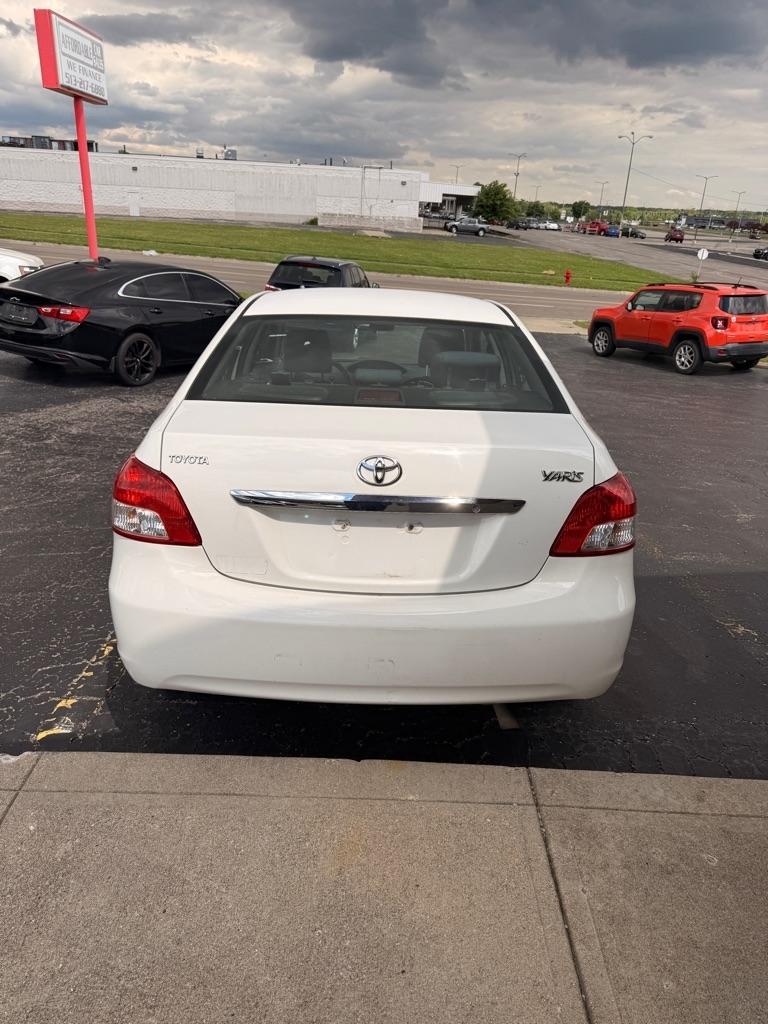 Toyota Yaris  2010