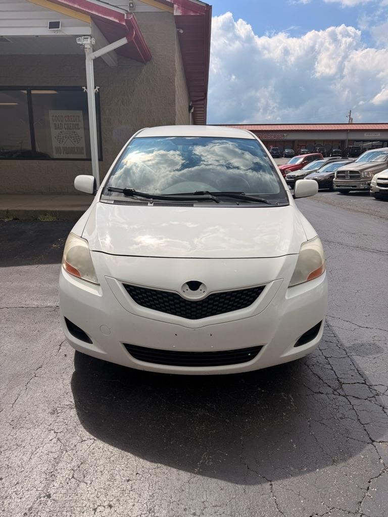 Toyota Yaris  2010