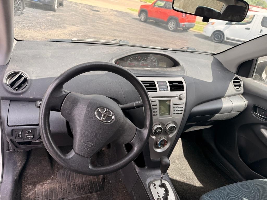 Toyota Yaris  2010