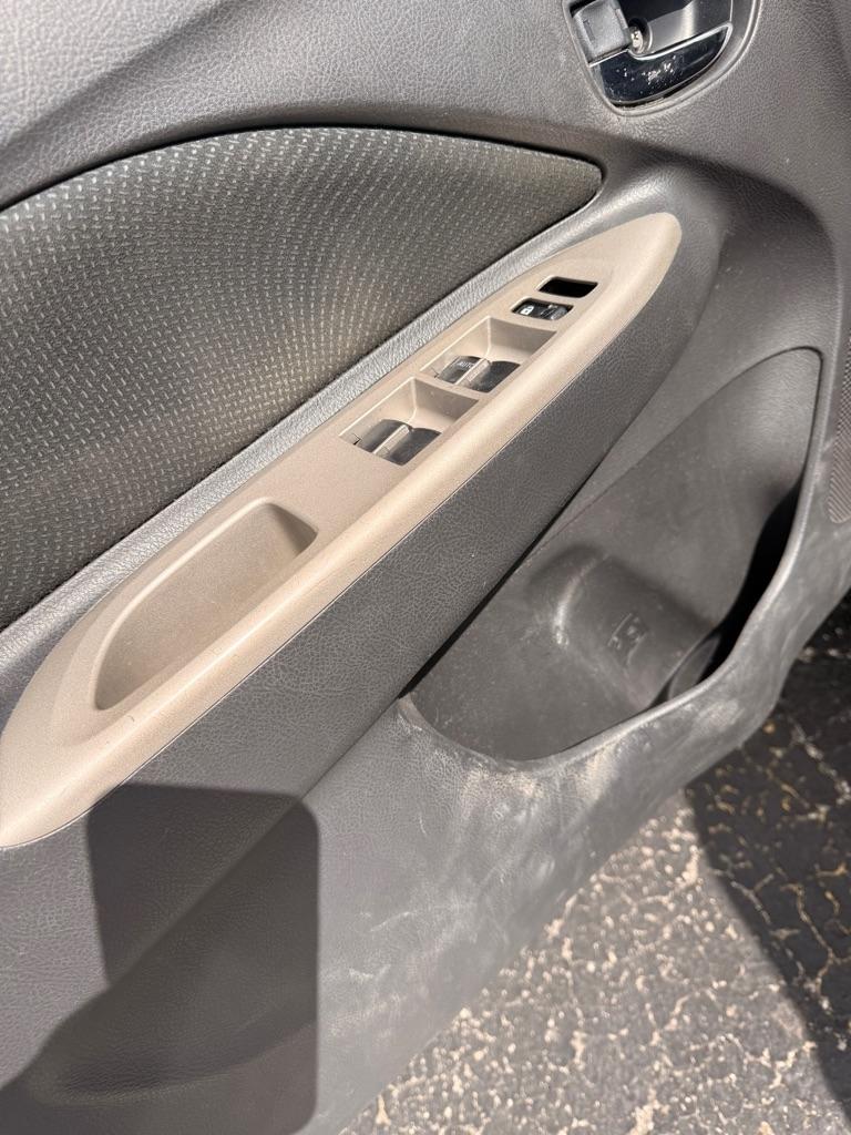 Toyota Yaris  2010