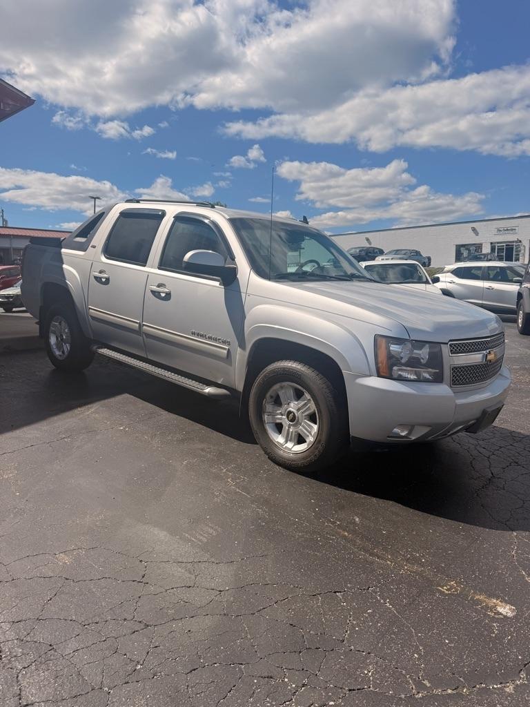 Chevrolet Avalanche  2012