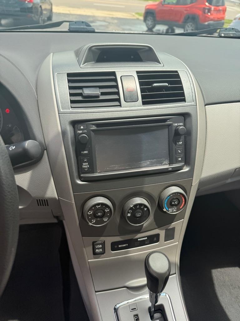 Toyota Corolla  2013