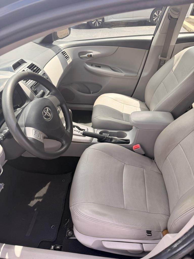 Toyota Corolla  2013