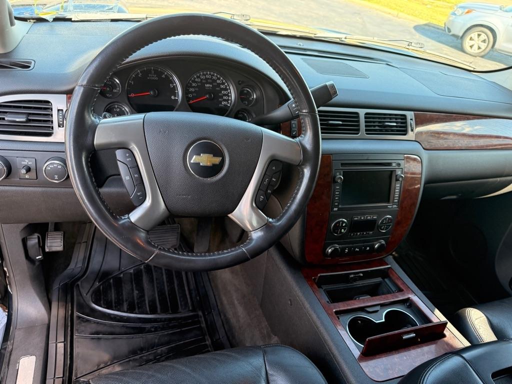 Chevrolet Tahoe  2011