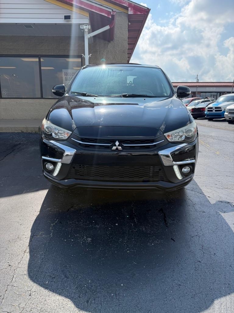 Mitsubishi Outlander Sport  2019