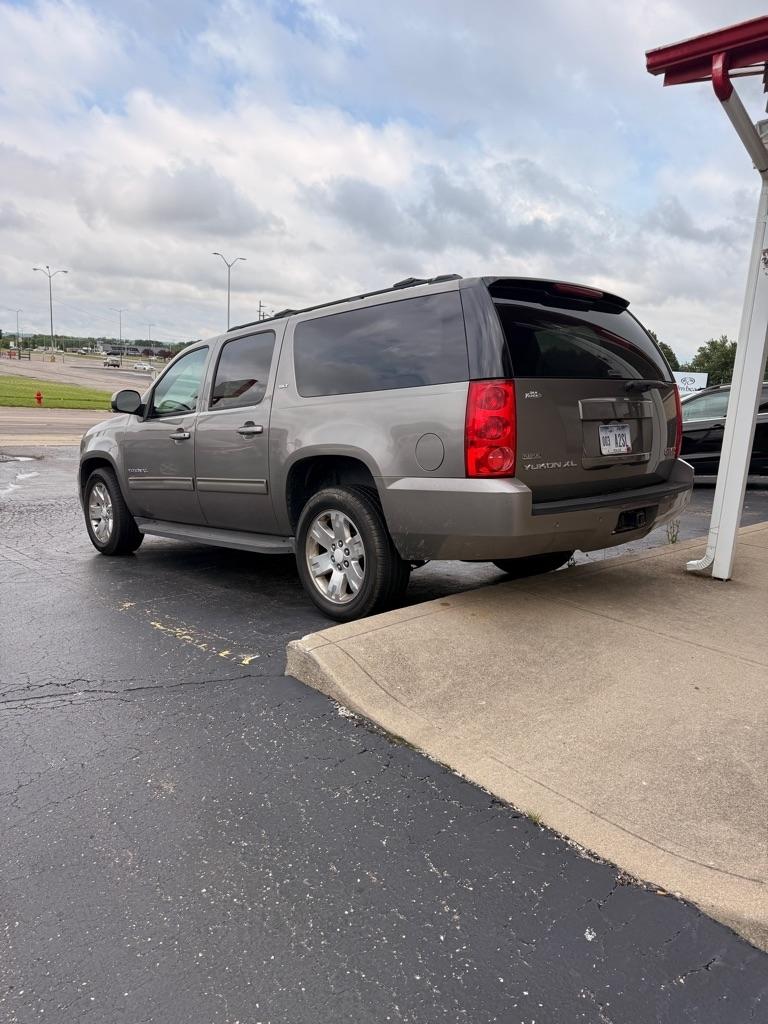 GMC Yukon XL  2012