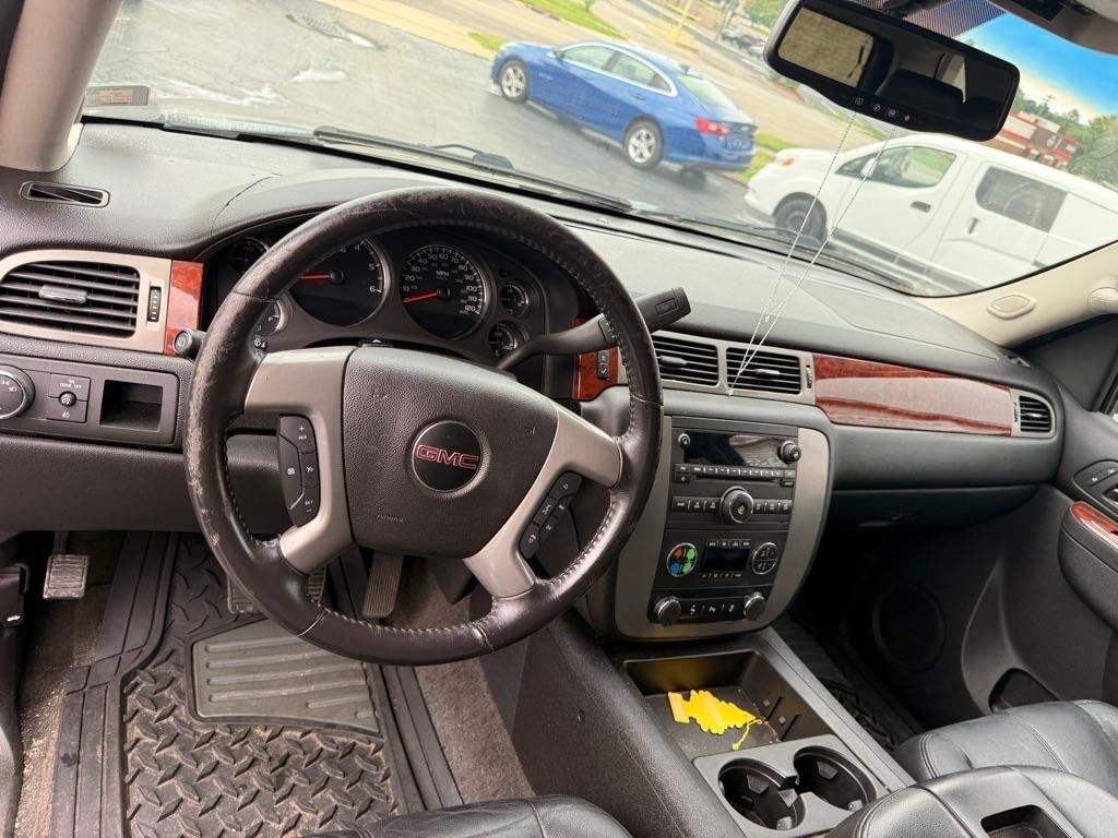 GMC Yukon XL  2012