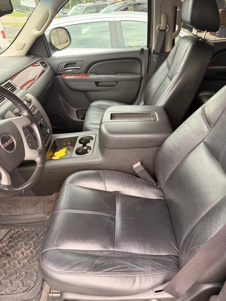 GMC Yukon XL  2012