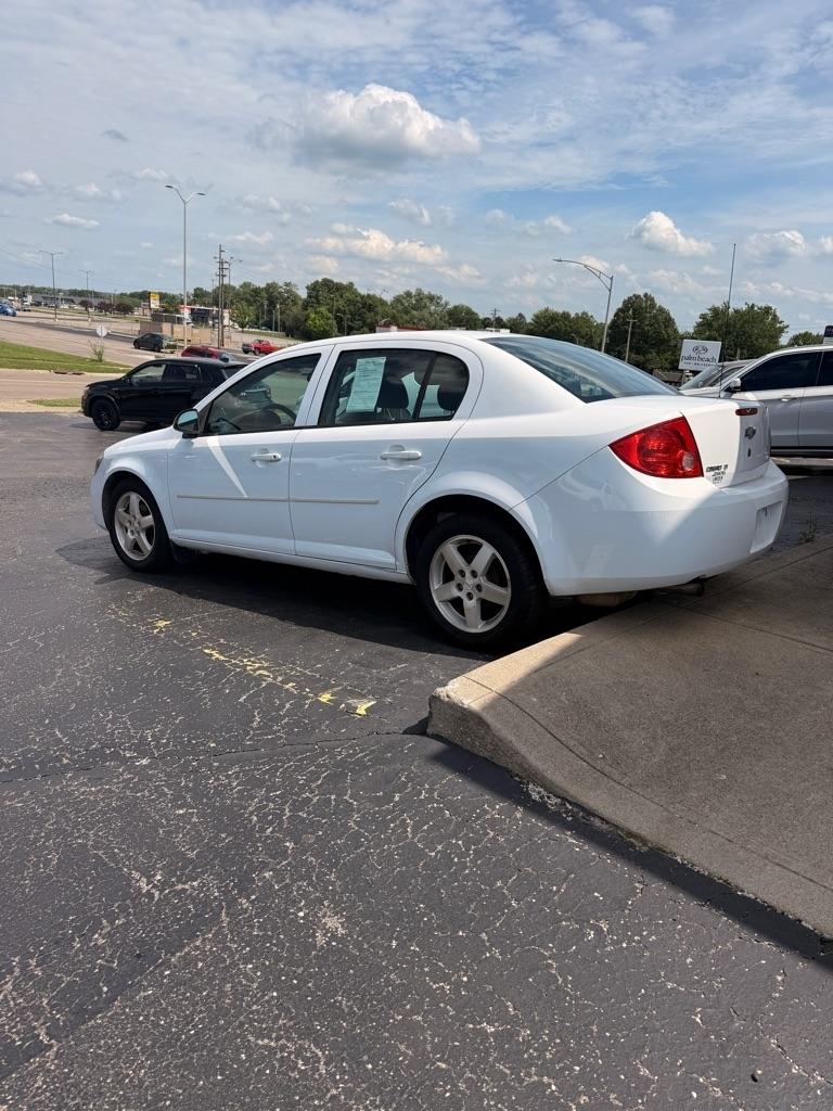 Chevrolet Cobalt  2010