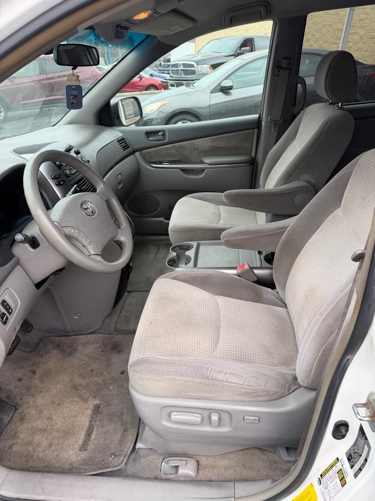 Toyota Sienna  2007