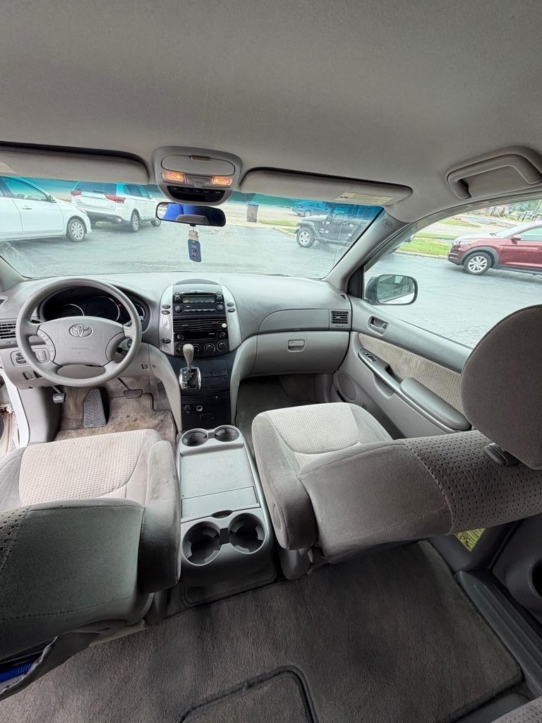 Toyota Sienna  2007