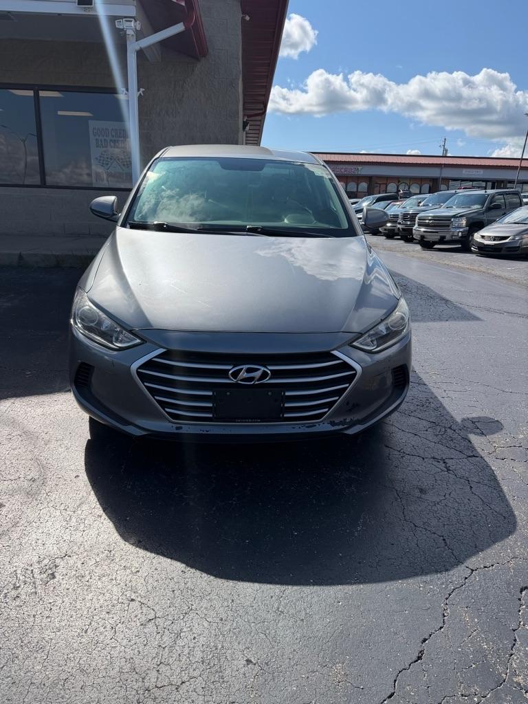 Hyundai Elantra  2018