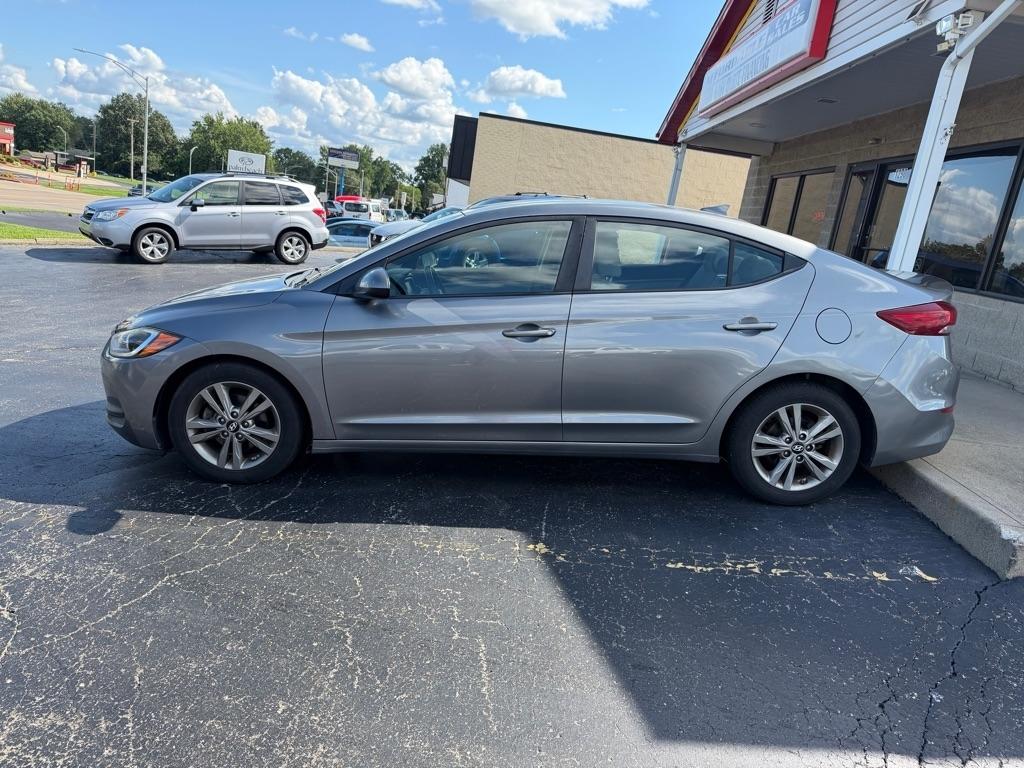 Hyundai Elantra  2018