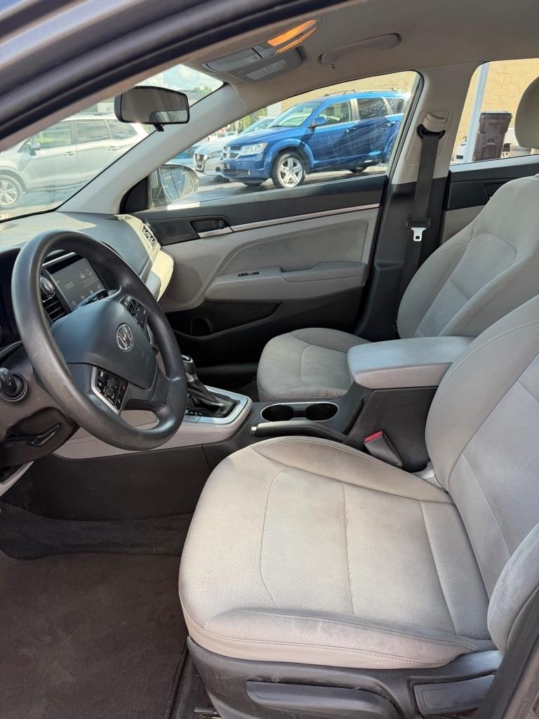 Hyundai Elantra  2018