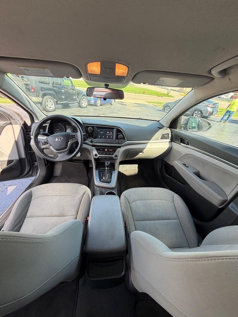 Hyundai Elantra  2018
