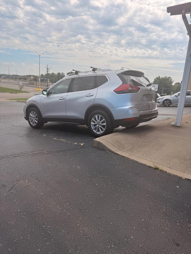 Nissan Rogue  2017