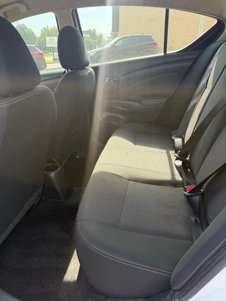 Nissan Versa  2019