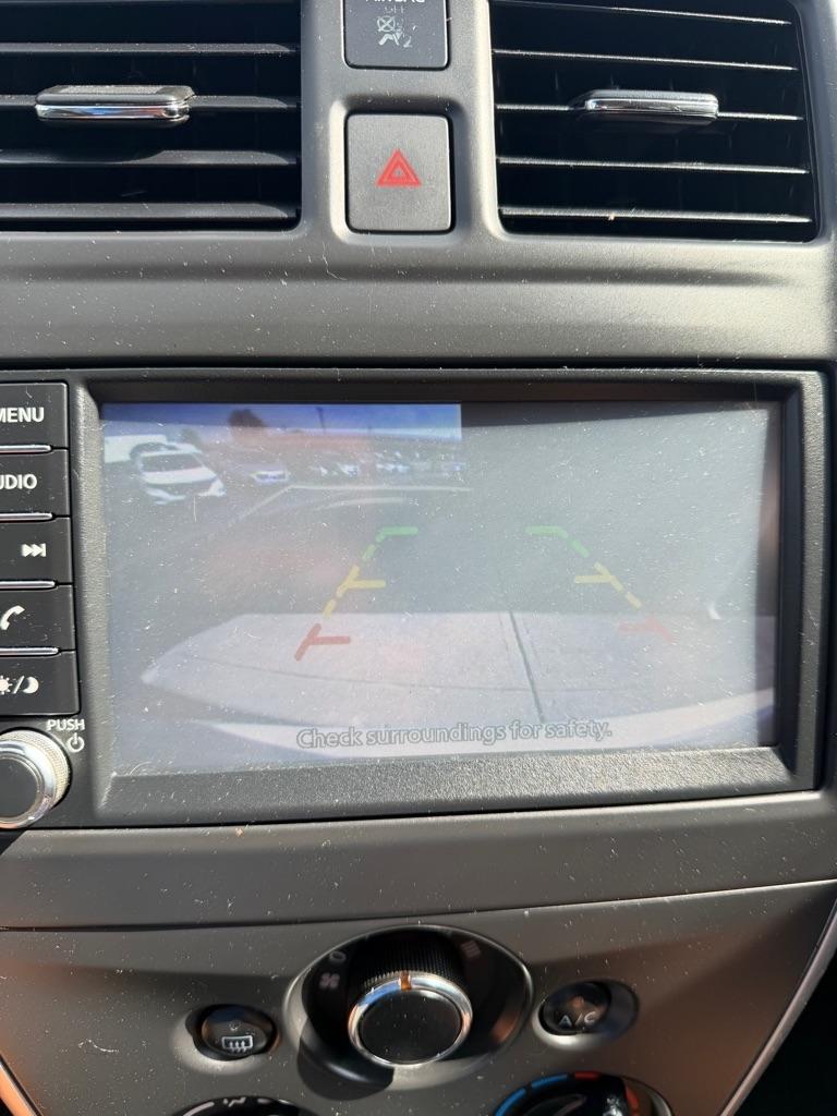 Nissan Versa  2019