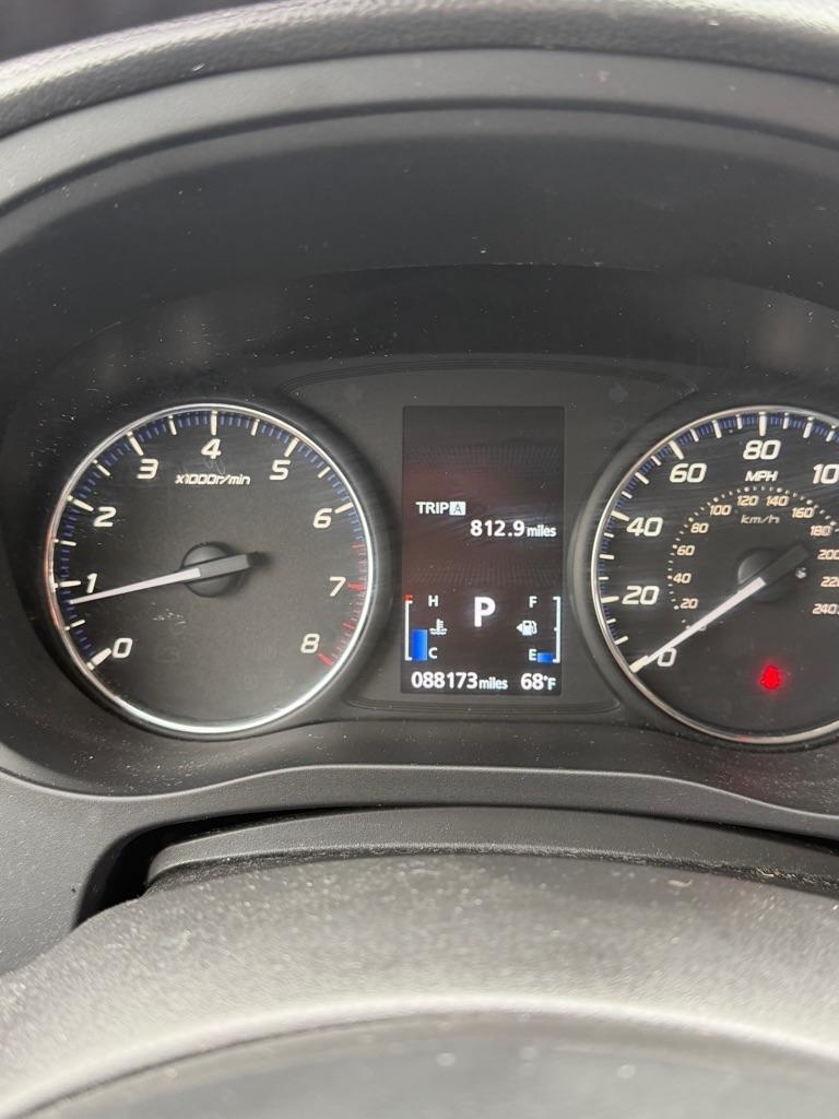 Mitsubishi Outlander  2020