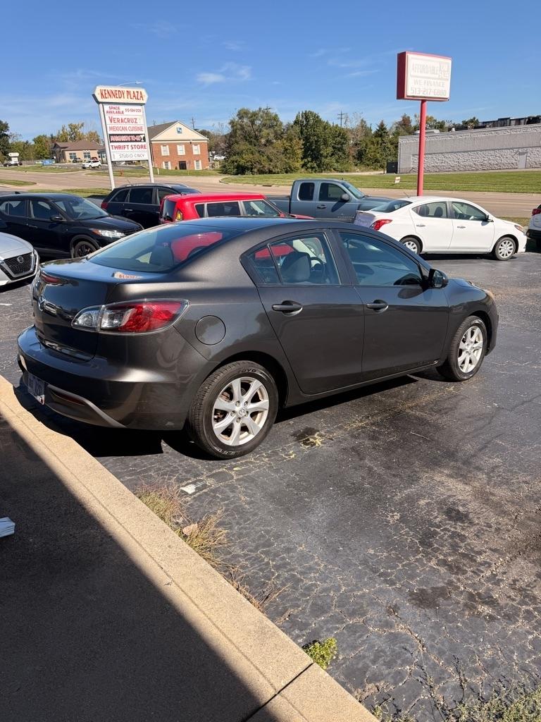 Mazda MAZDA3  2011