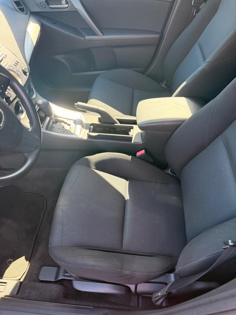 Mazda MAZDA3  2011