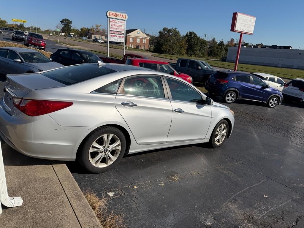 Hyundai Sonata  2013
