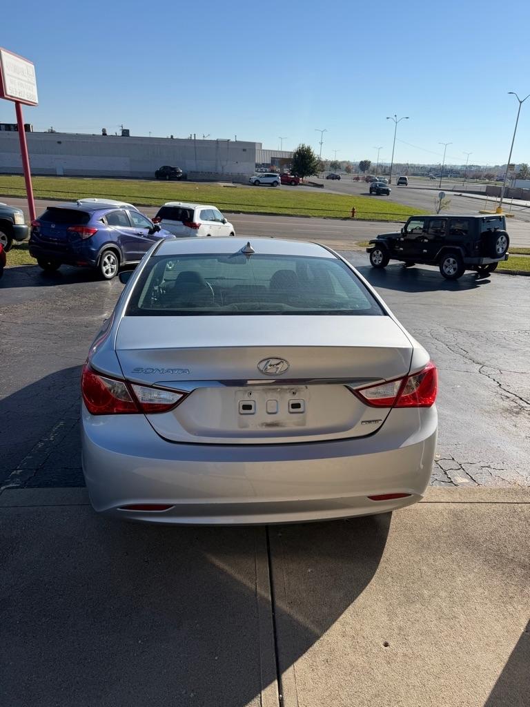 Hyundai Sonata  2013