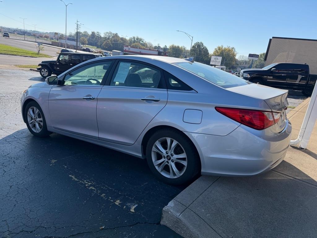 Hyundai Sonata  2013