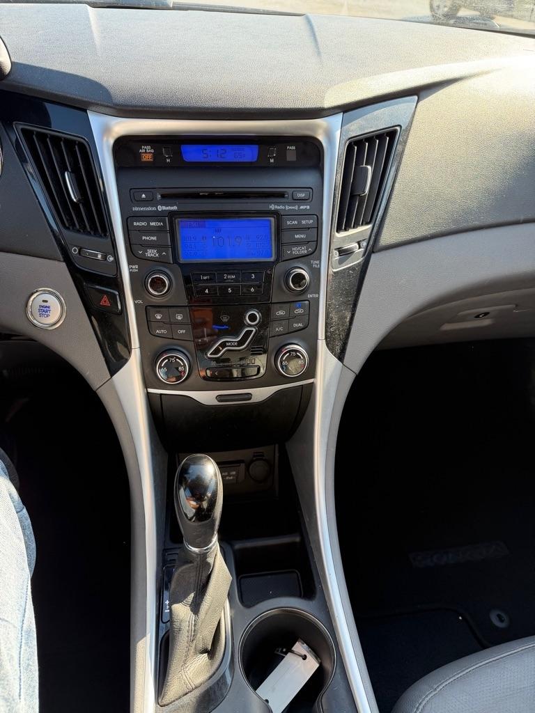 Hyundai Sonata  2013