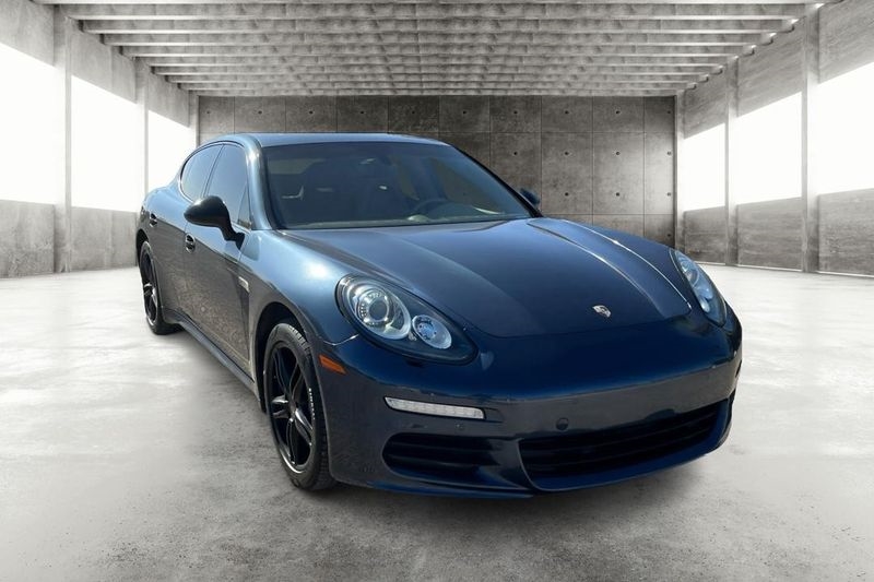 Porsche Panamera  2014