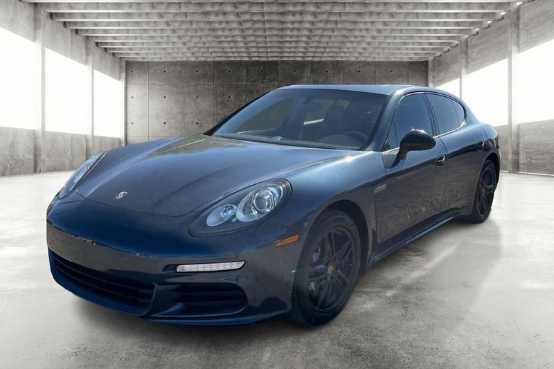 2014 Porsche Panamera 4