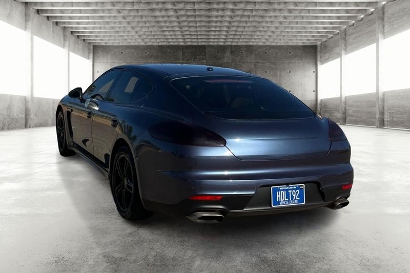 Porsche Panamera  2014