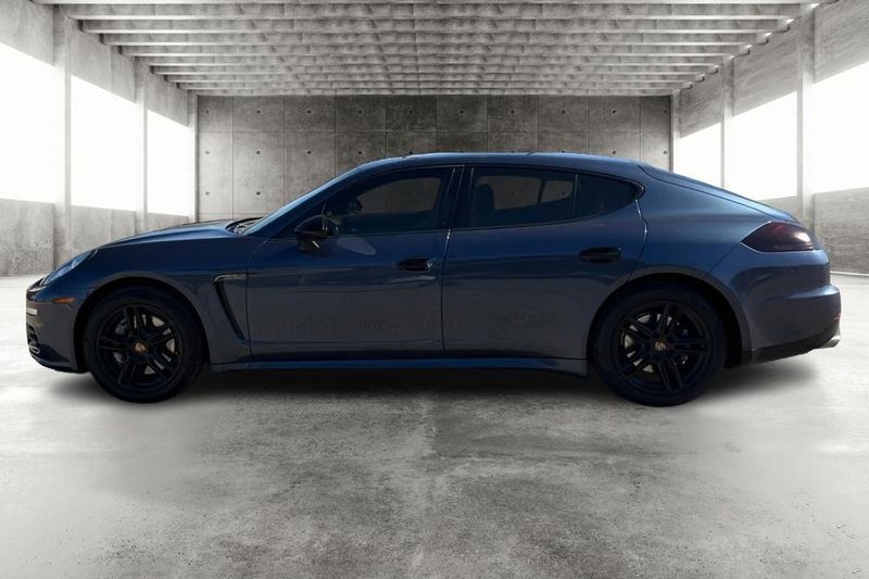 Porsche Panamera  2014