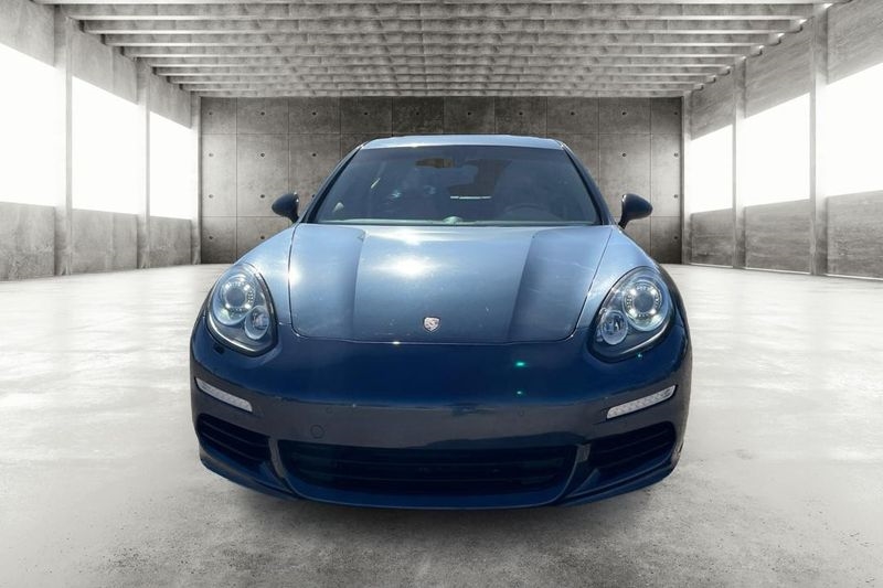 Porsche Panamera  2014