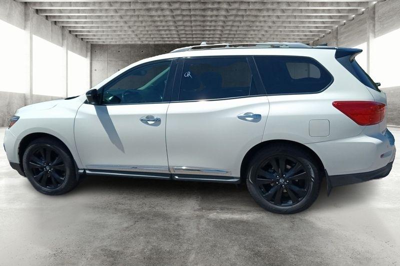 Nissan Pathfinder  2017