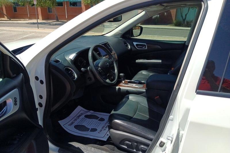 Nissan Pathfinder  2017