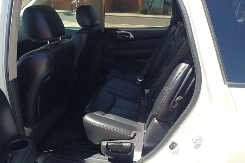 Nissan Pathfinder  2017