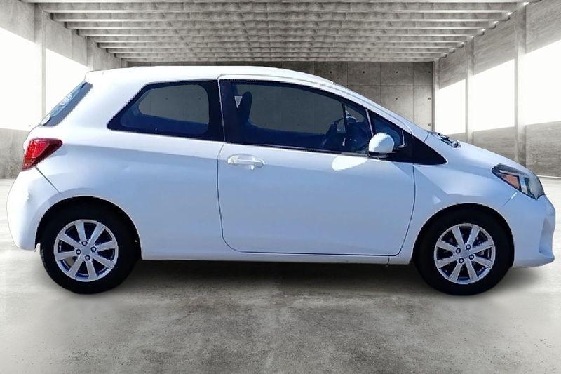 Toyota Yaris  2015